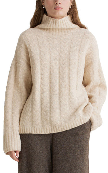 Yerse Cosy Cable Sweater Ecru